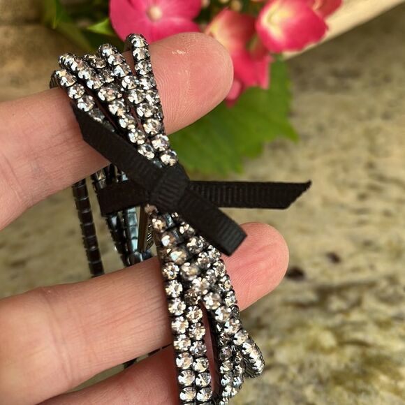 Set of 5 pull on layering bracelets. - Picture 5 of 5